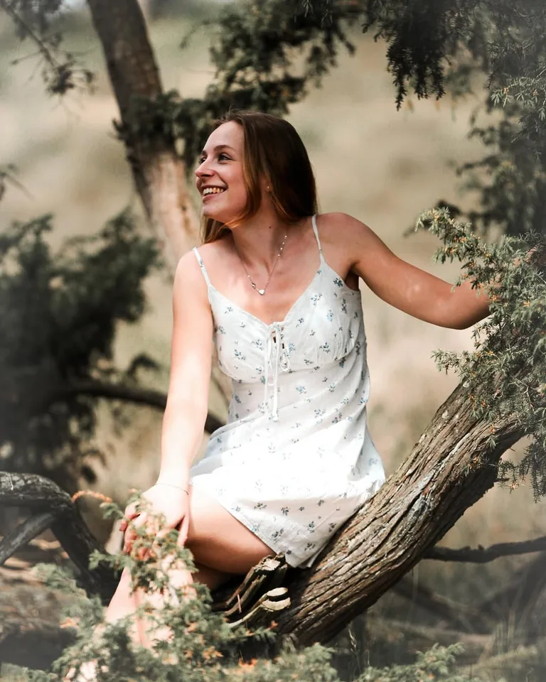 Ein Portrait mit seinem Menschen draussen im Sommer in Westruper Heide